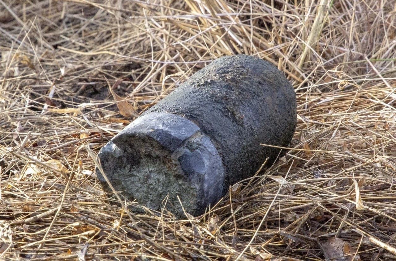 WWII-era artillery shell found in undeveloped Olathe KS