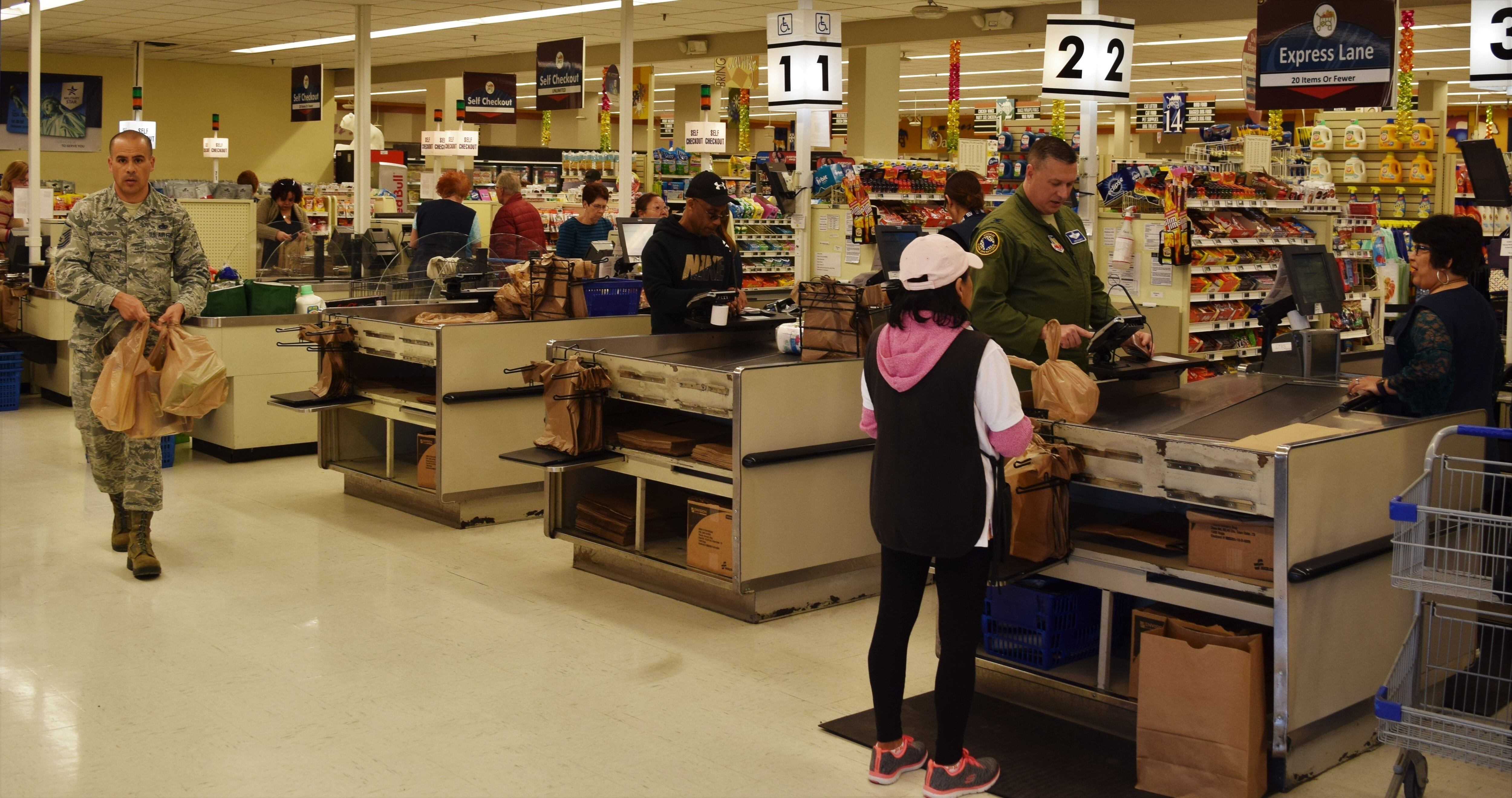 Marine Corps bases put kibosh on wearing fitness attire at exchanges,  commissaries