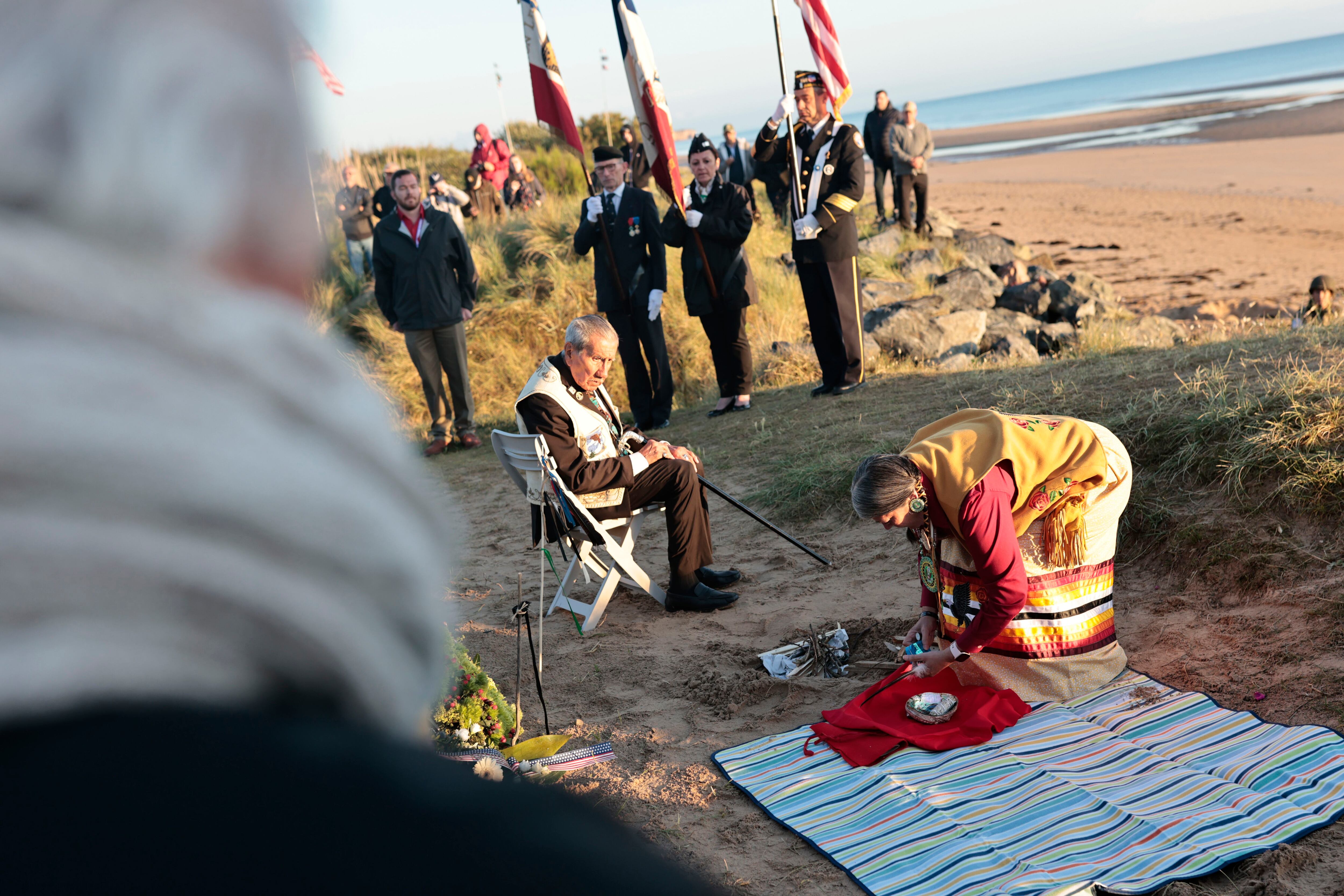 Crowds honor World War II veterans at Normandy D-Day celebrations