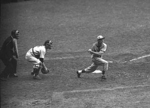How a one-armed outfielder became an inspiration to wounded WWII veterans