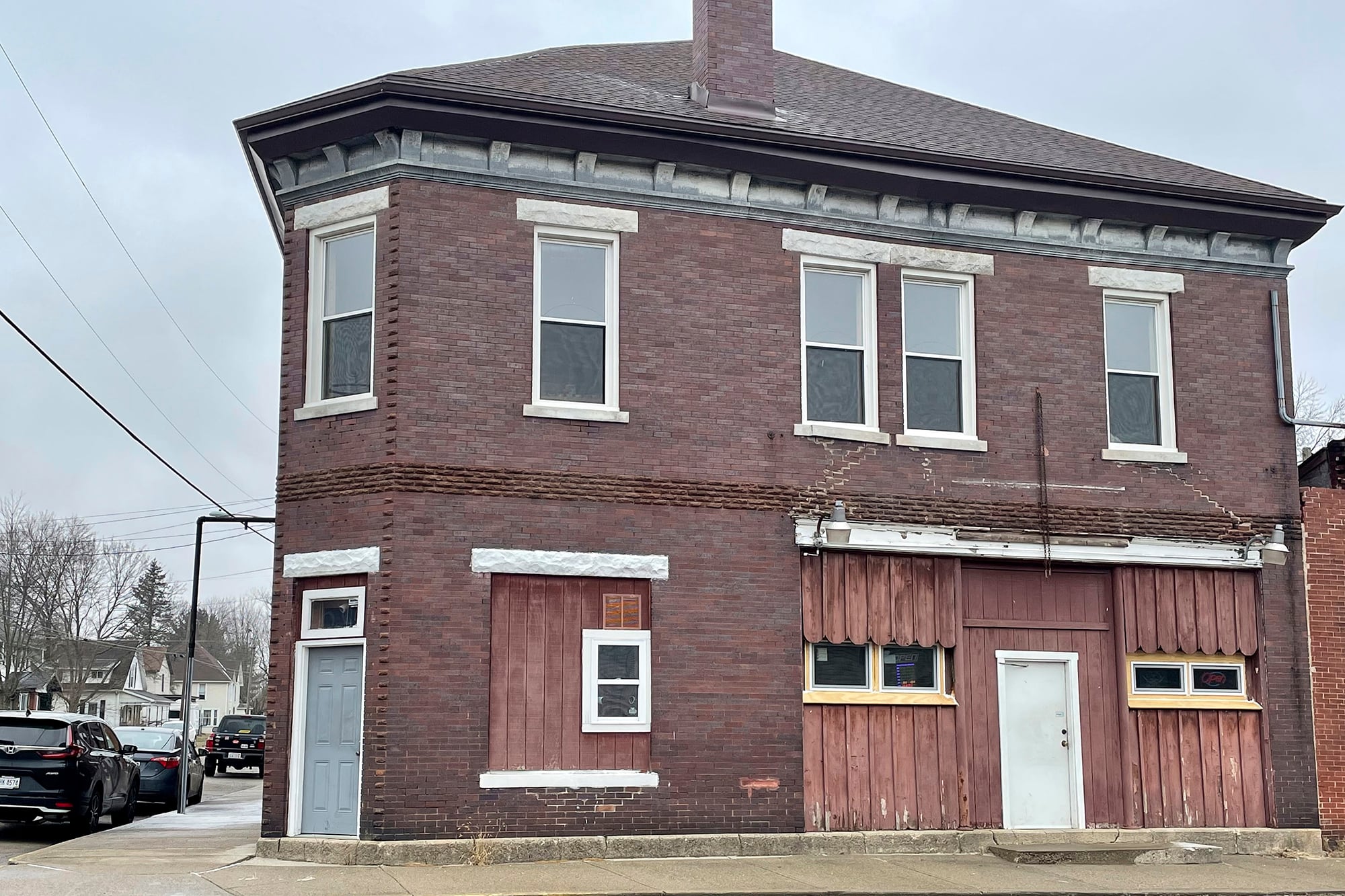 the Jolly Roger Bar and Grill in Woodstock, Ohio