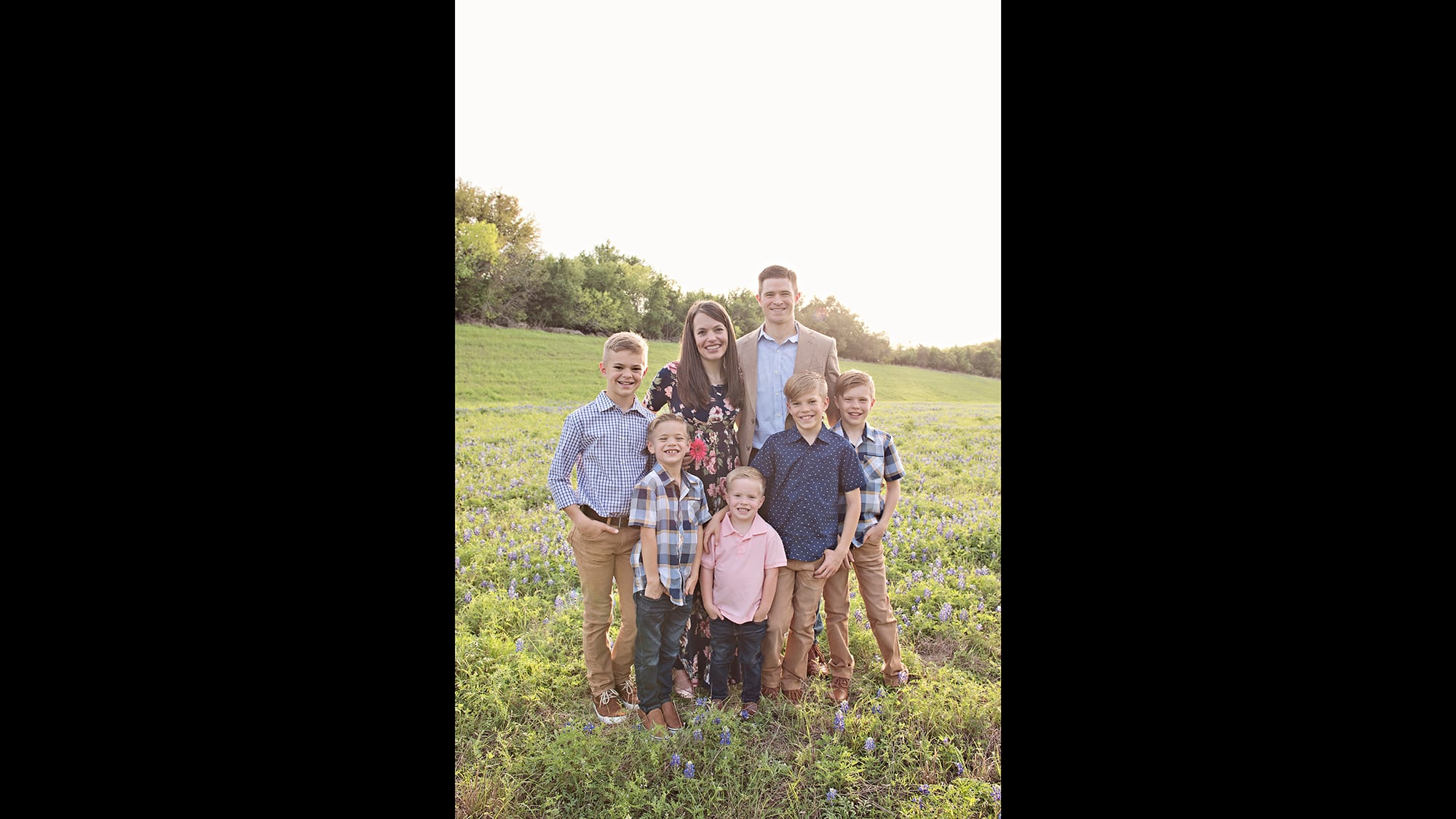 Air Force Maj. Matthew Checketts and his wife Jessica with their five children. The couple asked lawmakers to change law to allow service members to use their pre-approved parental leave after the death of a baby.