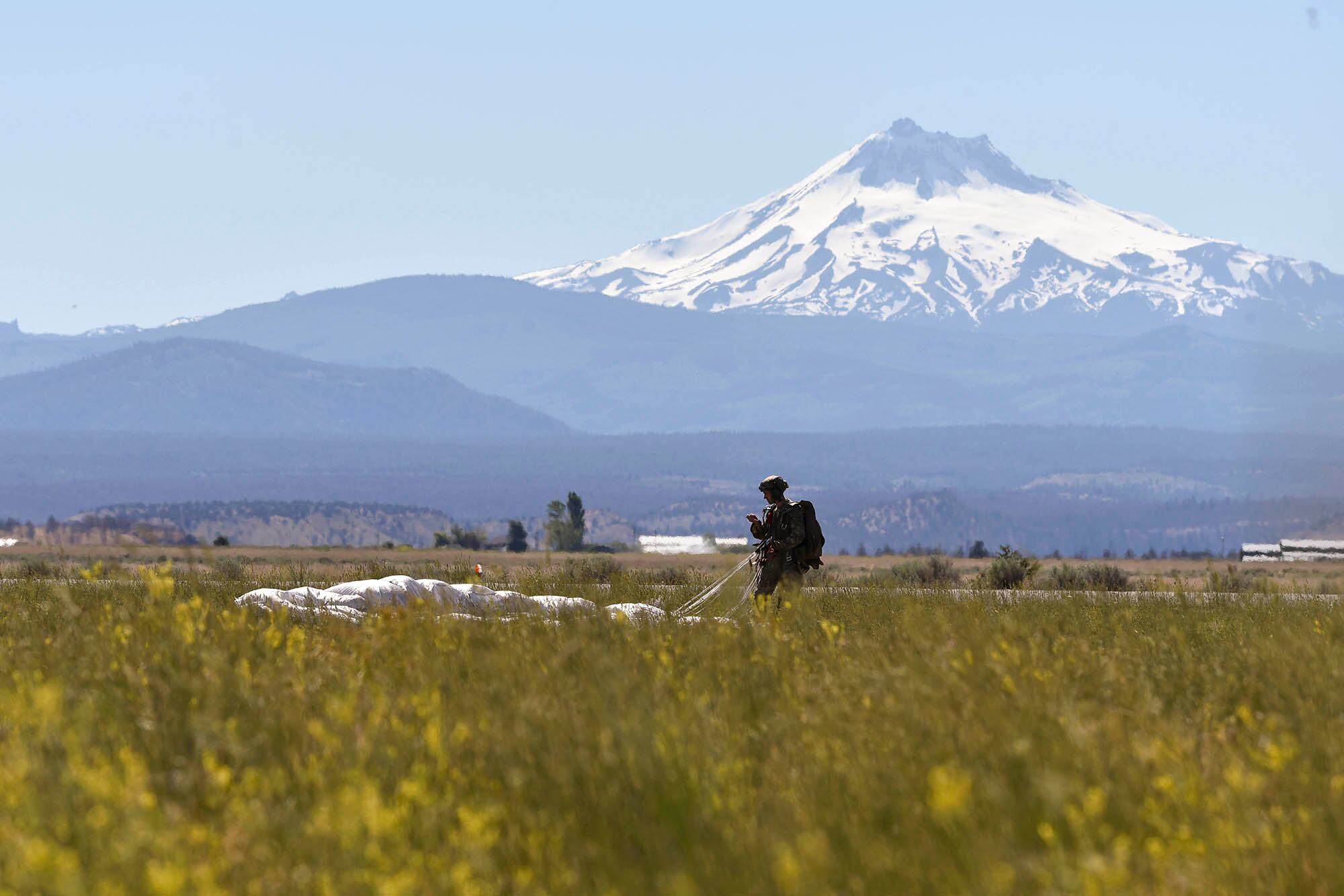 An Air Force Special Tactics Squadron practice high altitude, low opening (HALO) jumps and double-bag static line (DBSL) training June 22, 2020, at the Madras Municipal Airport, Ore.